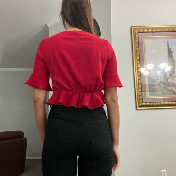 EUC Red Flowy Flared Waist Crop Top with Front Tie - Picture 3 of 4